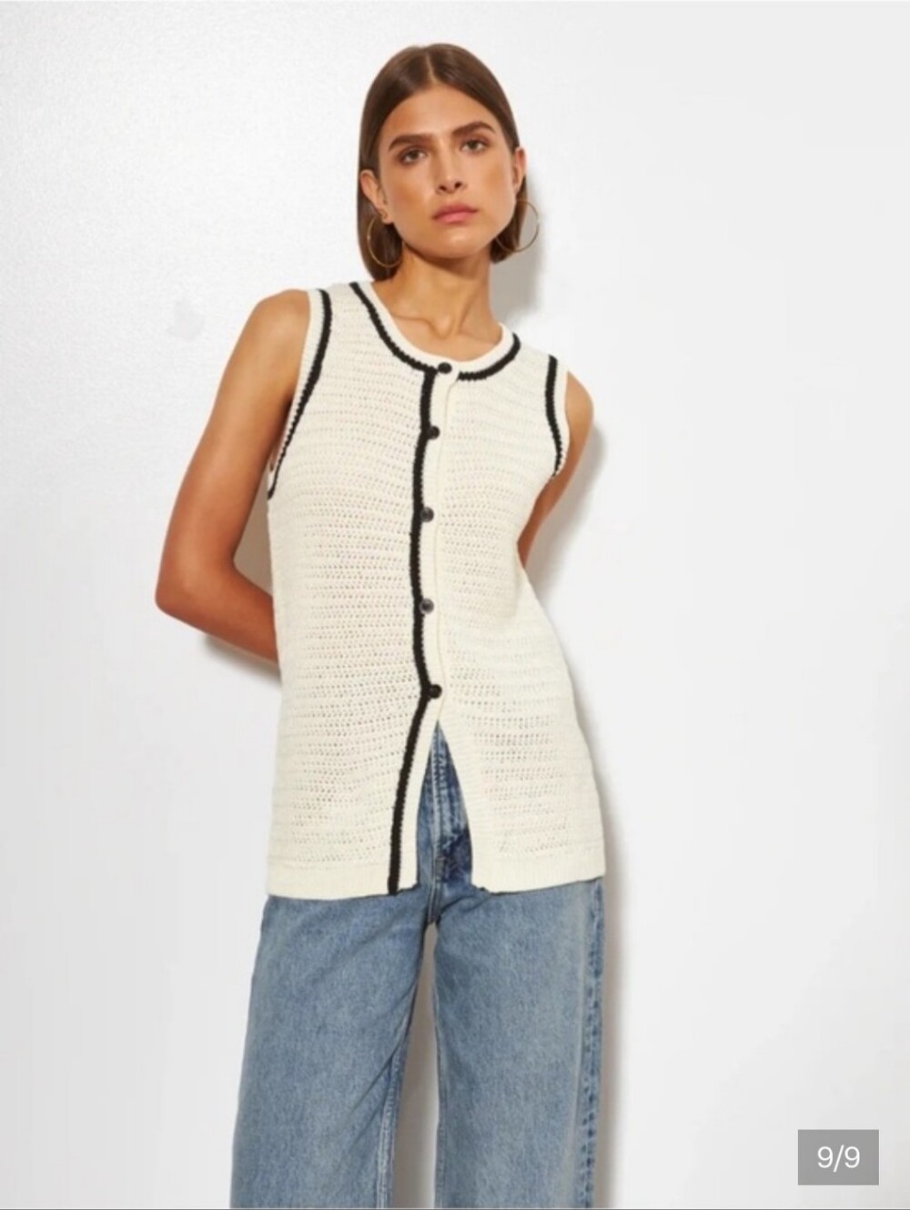 Line Sleeveless Cotton Knit Button-Up Vest with Contrast Trim